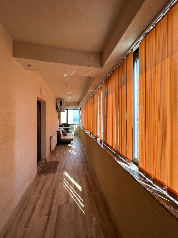 Aniversarium Grand Apartment Navodari Exterior photo