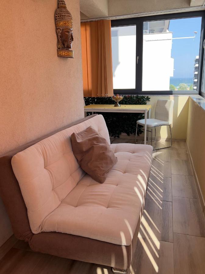Aniversarium Grand Apartment Navodari Exterior photo