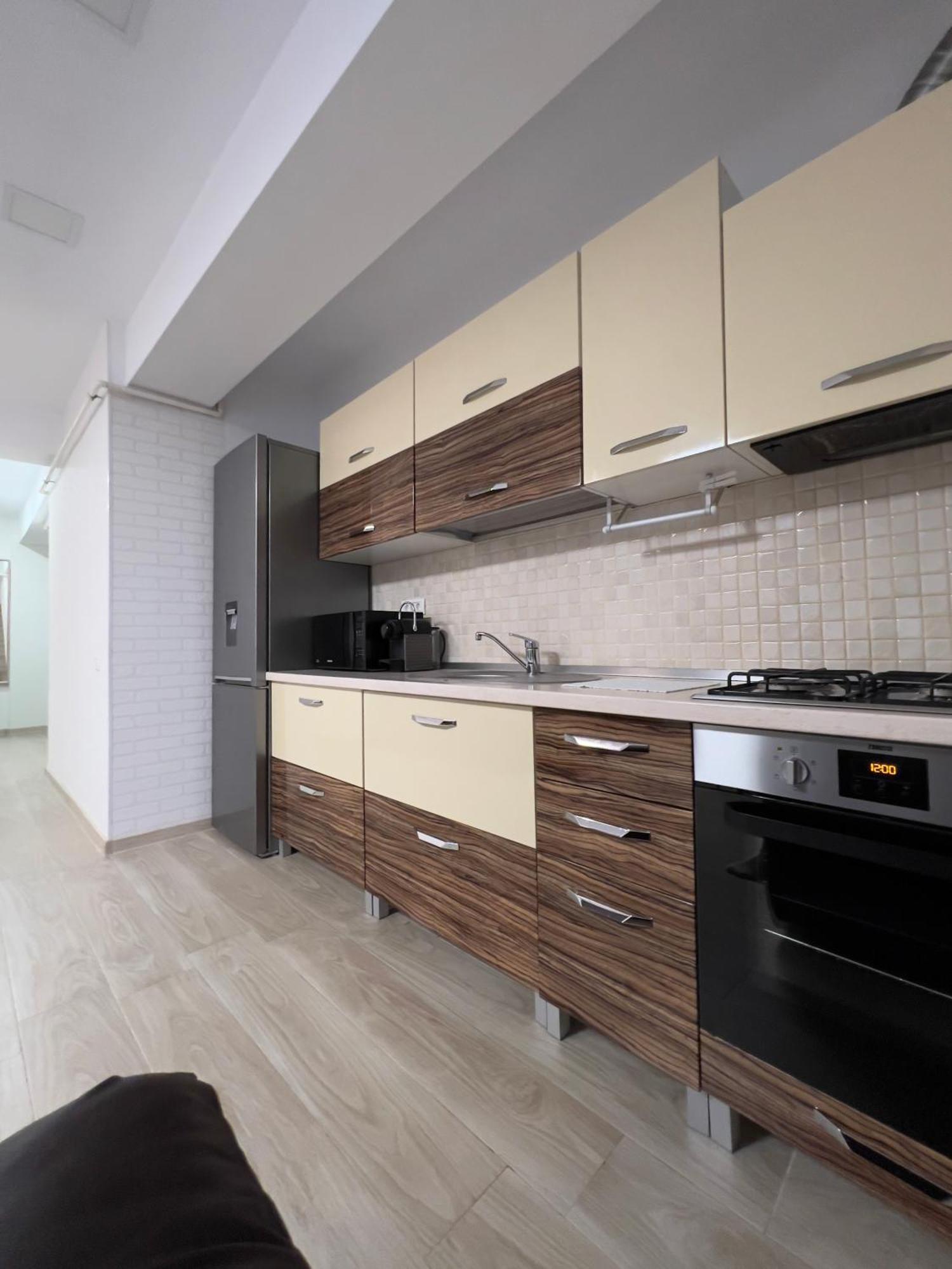 Aniversarium Grand Apartment Navodari Exterior photo